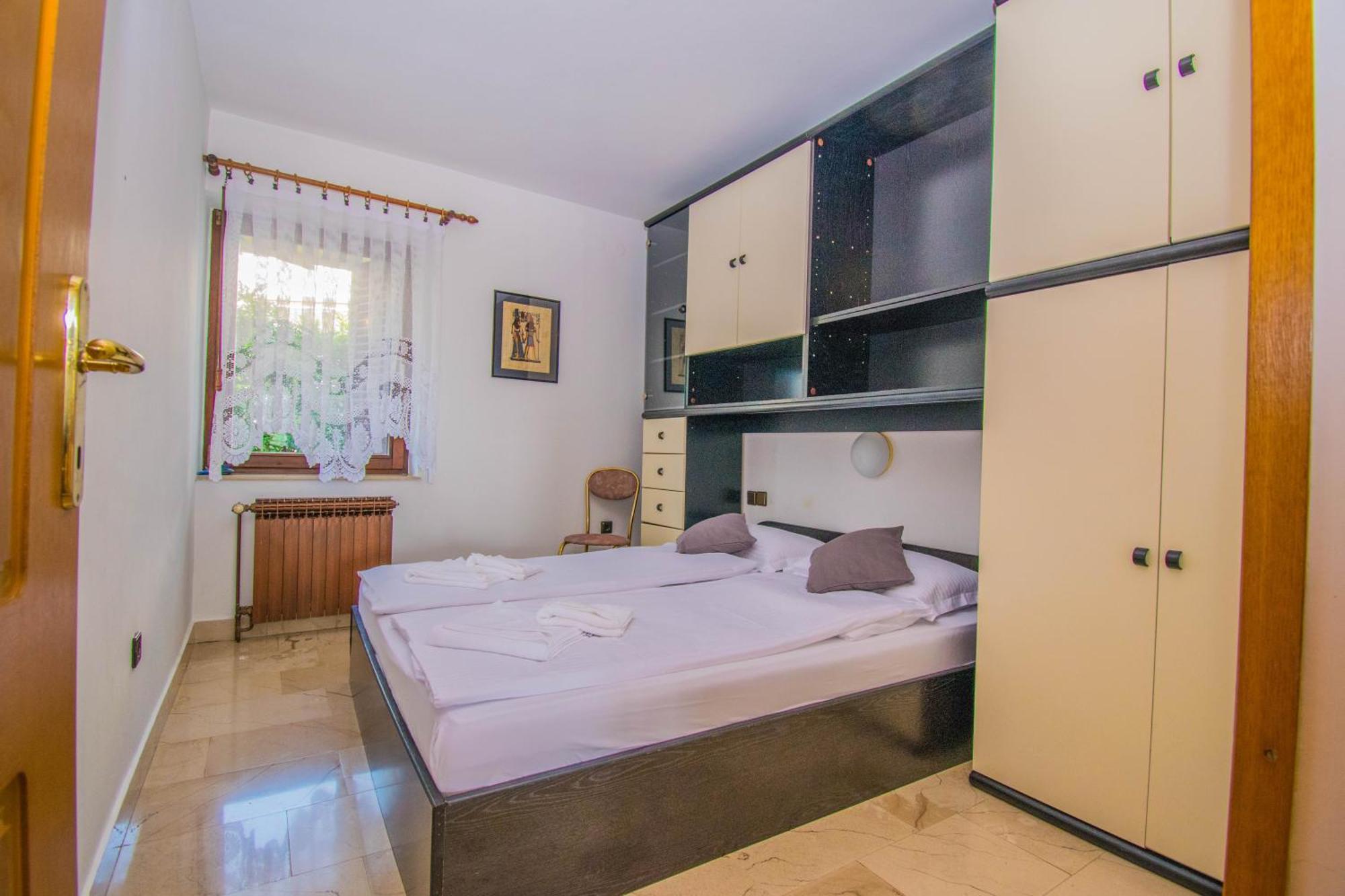 Apartments Grand & Plav In Krk Krk Town Exterior foto